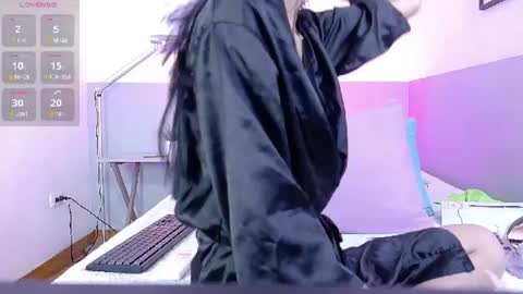 Snapshot of daddys_little_princesss chatting on 07-22-26, 02:36 Antonella online show from 07-22-26, 02:36