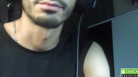 Snapshot of daddyselim chatting on 06-08-26, 01:44 the alpha online show from 06-08-26, 01:44
