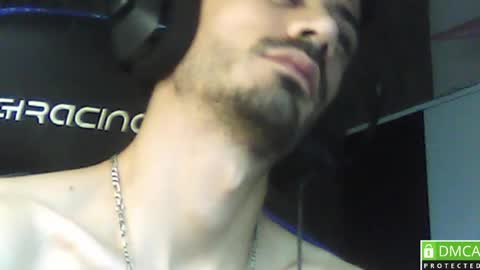 Snapshot of daddyselim chatting on 06-19-26, 11:52 the alpha online show from 06-19-26, 11:52
