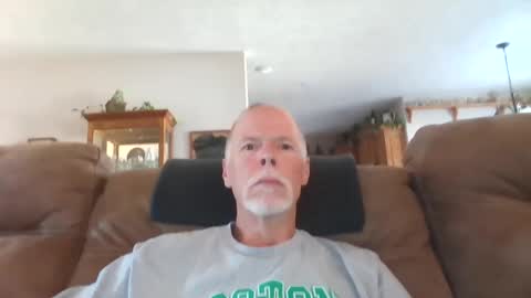 Snapshot of daddysmk chatting on 01-21-25, 05:09 daddysmk online show from 01-21-25, 05:09