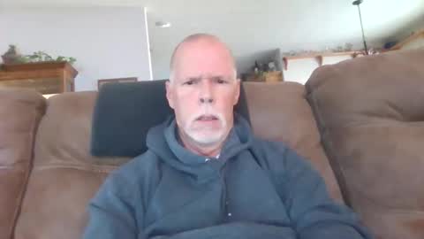 Snapshot of daddysmk chatting on 10-17-25, 03:03 daddysmk online show from 10-17-25, 03:03