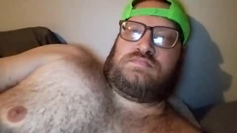 Snapshot of daddysuncutcock chatting on 03-30-26, 12:39 daddysuncutcock online show from 03-30-26, 12:39