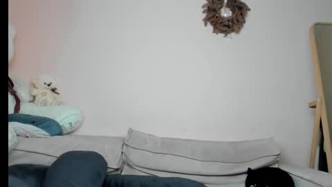 Snapshot of daenery_ chatting on 01-13-25, 03:23 daenery_ online show from 01-13-25, 03:23