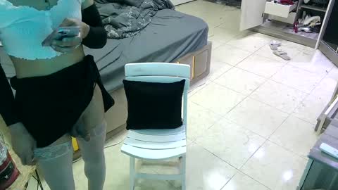 Snapshot of daffiih chatting on 12-20-24, 10:05 Deffa online show from 12-20-24, 10:05