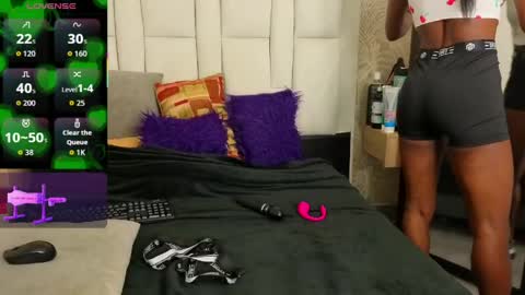 daffnelewis online show from 04-17-26, 11:24