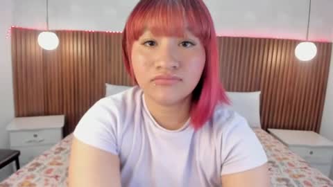 dafne_evaans online show from 04-21-26, 12:00