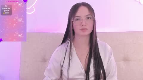 Dafne  online show from 04-07-26, 03:34