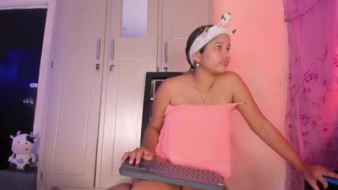 dafnezahira20 online show from 05-23-26, 07:40