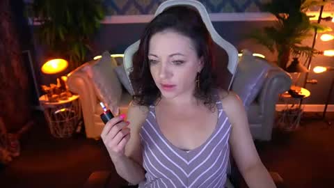 Snapshot of dafni_mon chatting on 06-24-26, 06:12 Dafni Mon online show from 06-24-26, 06:12