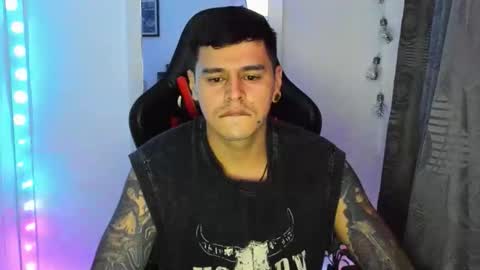 Snapshot of dage_19 chatting on 03-26-26, 07:03 my name is Jhon and I live in colombia online show from 03-26-26, 07:03