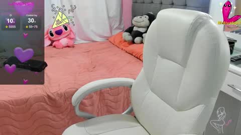 Snapshot of dahian_carter chatting on 12-05-24, 12:00 Dahian online show from 12-05-24, 12:00