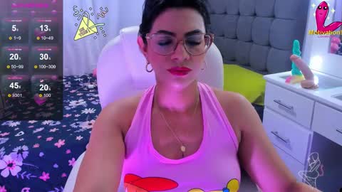 Snapshot of dahian_carter chatting on 01-03-25, 11:57 Dahian online show from 01-03-25, 11:57