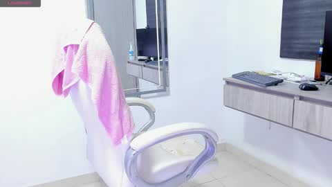 Snapshot of dahian_carter chatting on 09-13-25, 12:05 Dahian online show from 09-13-25, 12:05