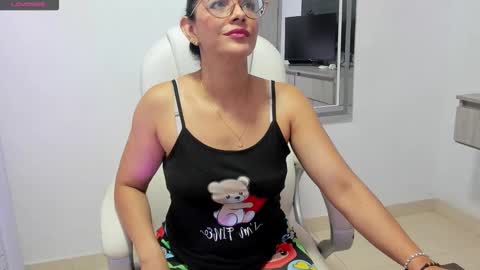 Dahian  online show from 10-16-25, 01:01