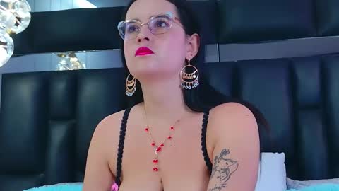 Dahiana online show from 02-12-26, 11:49