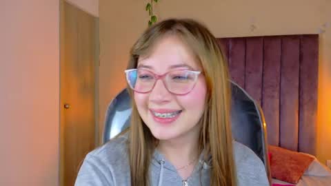 Dahlia online show from 04-10-26, 05:56