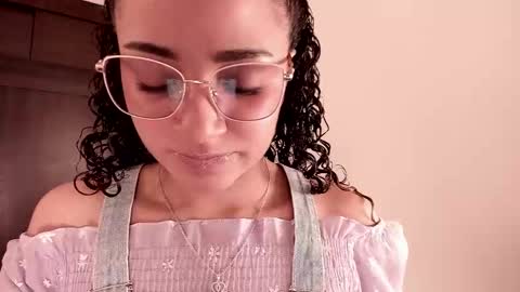 Dahli online show from 09-16-25, 08:43