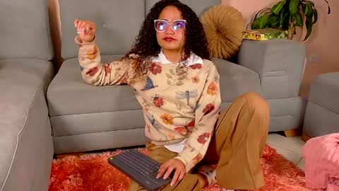 Dahli online show from 04-23-26, 12:56