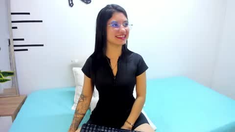 Snapshot of dahliacielo chatting on 06-05-26, 01:06 Dahlia Cielo online show from 06-05-26, 01:06