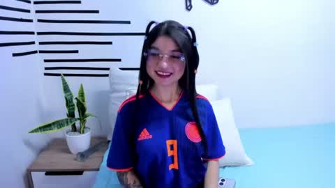 Snapshot of dahliacielo chatting on 06-11-26, 01:20 Dahlia Cielo online show from 06-11-26, 01:20