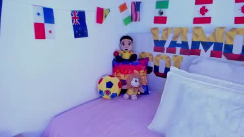 Snapshot of dahliacielo chatting on 06-21-26, 01:03 Dahlia Cielo online show from 06-21-26, 01:03