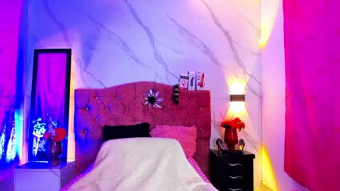 Snapshot of dahlyagoddess chatting on 06-13-26, 10:18 diosa dhaly online show from 06-13-26, 10:18