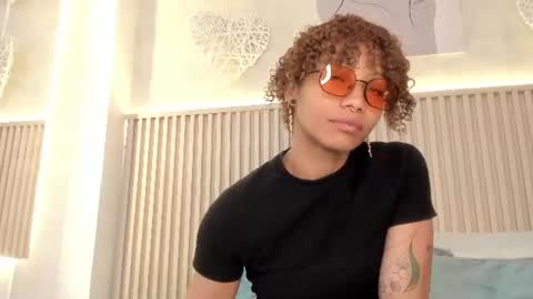 Snapshot of daiana_curly chatting on 07-18-26, 09:07 Daiana online show from 07-18-26, 09:07