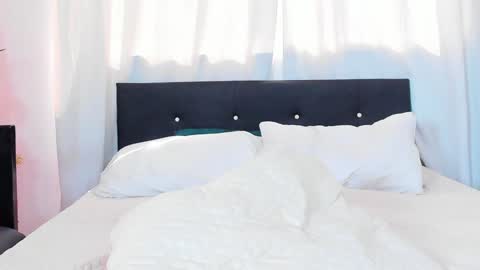 Daila Smith  online show from 12-12-24, 07:04