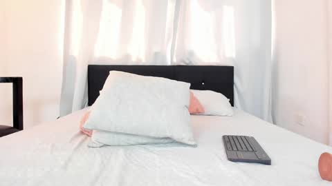 Daila Smith  online show from 01-26-25, 07:31