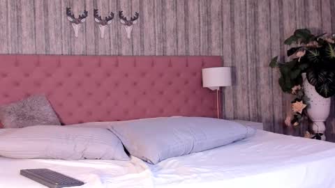 Daimond Johnson online show from 12-20-25, 09:33