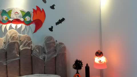 D A I S Y  online show from 10-15-25, 12:27
