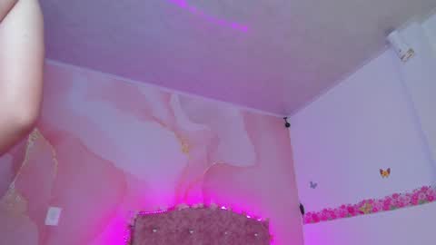 Snapshot of daisy__rose chatting on 01-11-25, 03:02 Dai online show from 01-11-25, 03:02