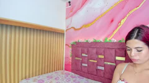 Snapshot of daisy__rose chatting on 02-16-26, 03:02 Dai online show from 02-16-26, 03:02