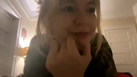 Snapshot of daisybaby699 chatting on 01-13-25, 09:41 DaisyB3 online show from 01-13-25, 09:41