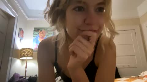 Snapshot of daisybaby699 chatting on 01-14-25, 09:13 DaisyB3 online show from 01-14-25, 09:13