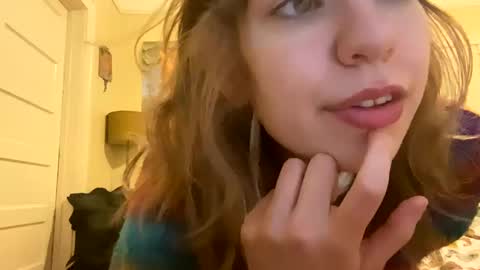 Snapshot of daisybaby699 chatting on 02-23-25, 11:58 DaisyB3 online show from 02-23-25, 11:58
