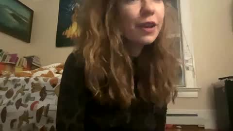 Snapshot of daisybaby699 chatting on 02-25-25, 08:14 DaisyB3 online show from 02-25-25, 08:14