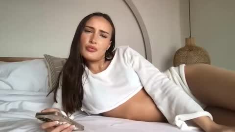 Daisy online show from 09-19-25, 02:02