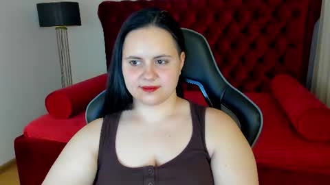 Snapshot of daisyharts chatting on 07-13-26, 05:27 DaisyHarts online show from 07-13-26, 05:27