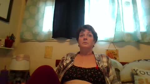 Snapshot of daisylays chatting on 01-18-25, 04:53 daisy online show from 01-18-25, 04:53