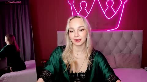daisymellifluous online show from 01-10-26, 08:27