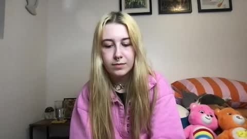 Snapshot of daisymynx chatting on 04-15-26, 03:13 daisymynx online show from 04-15-26, 03:13