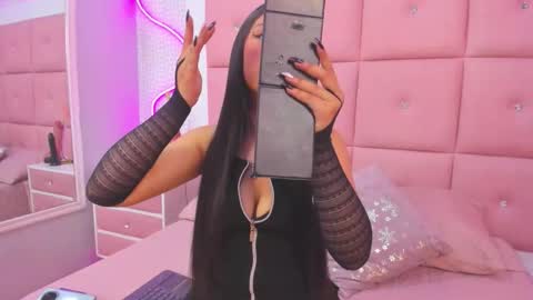 Mariana online show from 11-15-25, 11:07