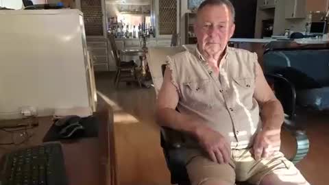 Snapshot of dakit2 chatting on 05-06-26, 01:49 dakit online show from 05-06-26, 01:49