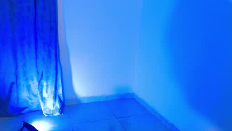 VALENTINA  online show from 11-20-25, 07:52