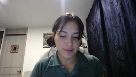 IG  dakotasofiaa online show from 01-18-25, 02:58