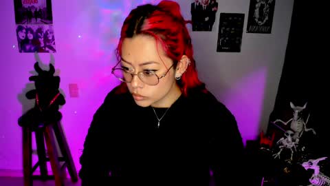 Snapshot of dakota_crab chatting on 04-20-26, 11:17 Dakota Crab online show from 04-20-26, 11:17