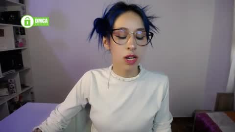 Snapshot of dakota_senju chatting on 05-09-26, 02:33 Maca online show from 05-09-26, 02:33