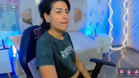 Snapshot of dakota_tay1 chatting on 09-24-25, 11:46 Dakota online show from 09-24-25, 11:46