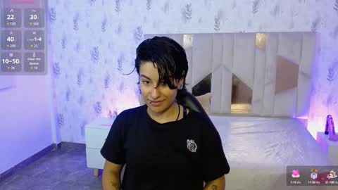 Snapshot of dakota_tay1 chatting on 09-28-25, 11:37 Dakota online show from 09-28-25, 11:37